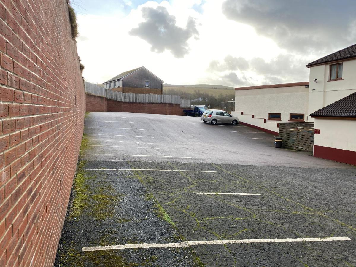 Bessemer Hotel Merthyr Tydfil Esterno foto