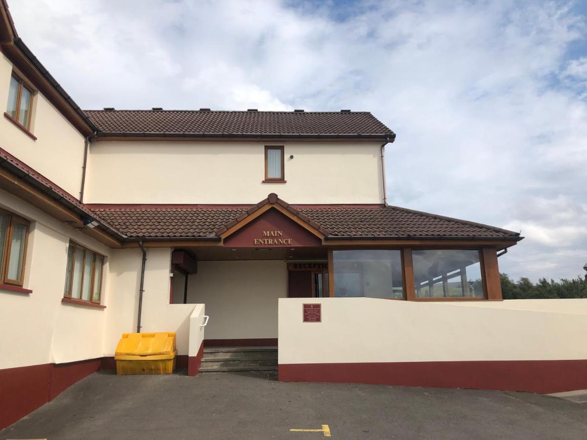 Bessemer Hotel Merthyr Tydfil Esterno foto