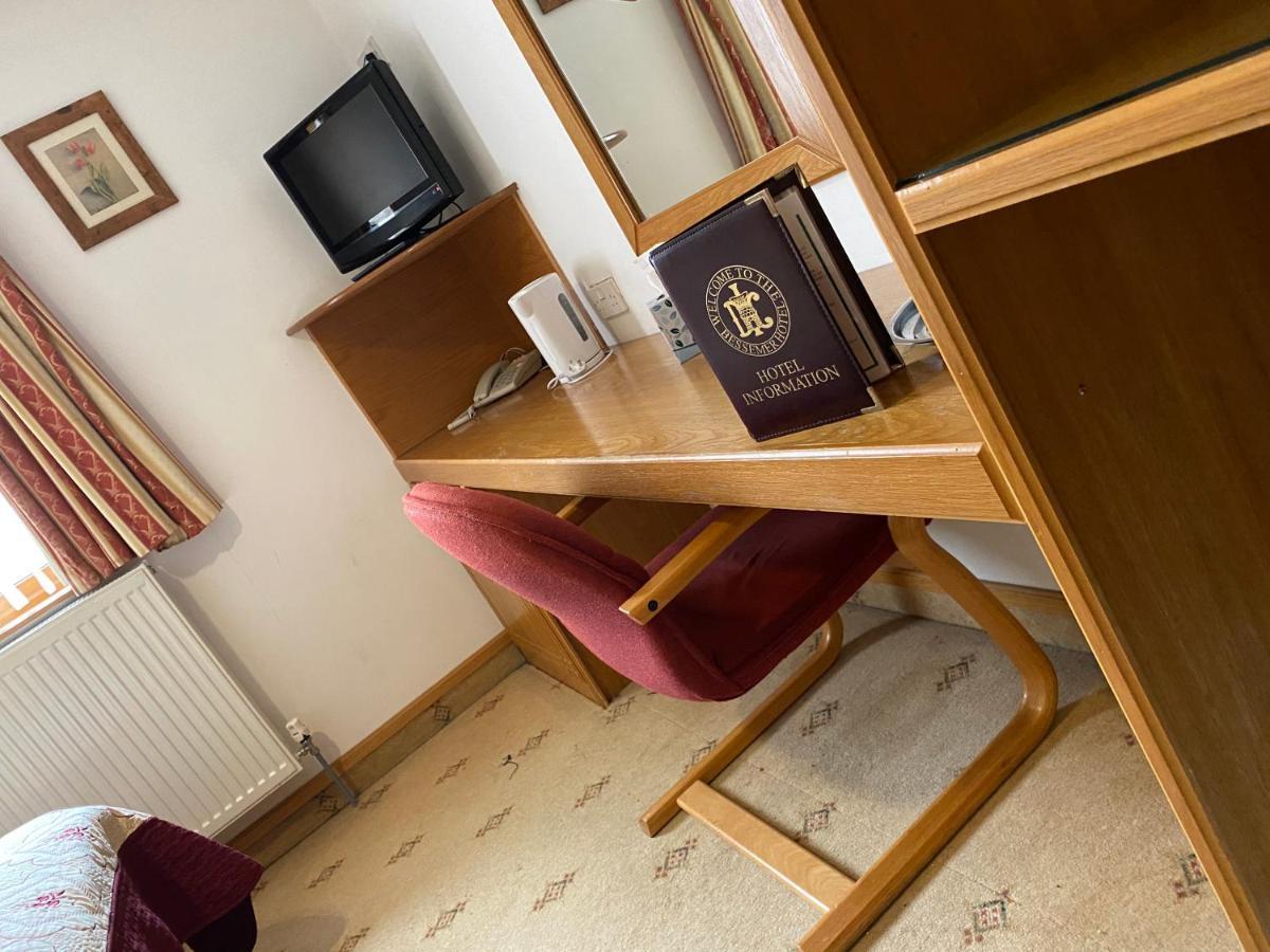 Bessemer Hotel Merthyr Tydfil Esterno foto