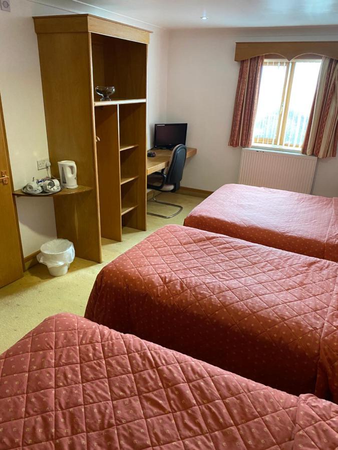 Bessemer Hotel Merthyr Tydfil Esterno foto
